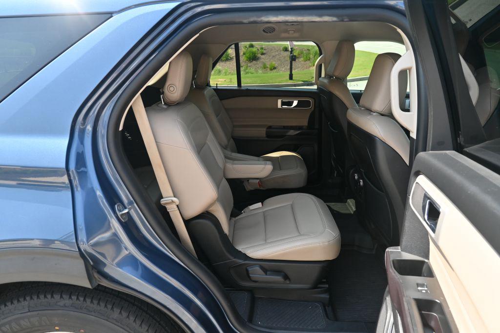 2020 Ford Explorer - $19,800