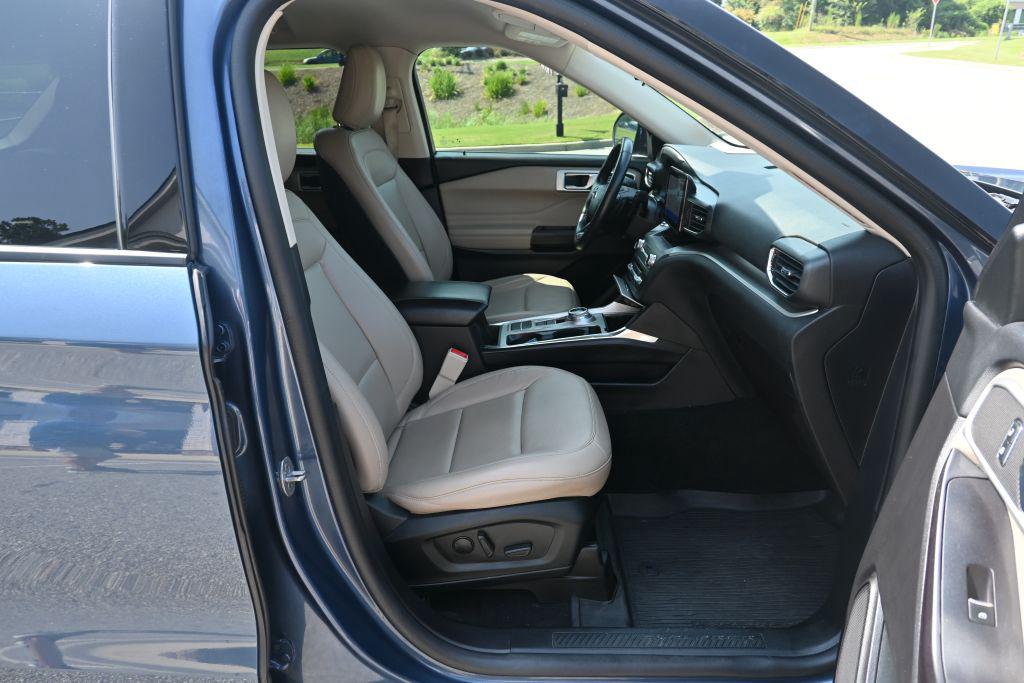 2020 Ford Explorer - $19,800