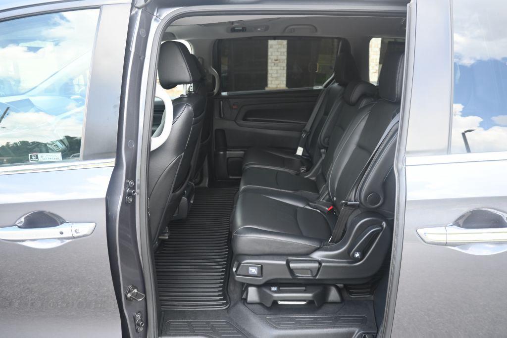 2023 Honda Odyssey - $34,800