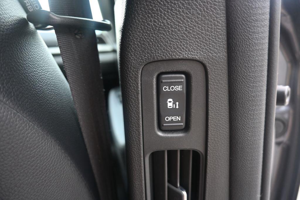 2023 Honda Odyssey - $34,800