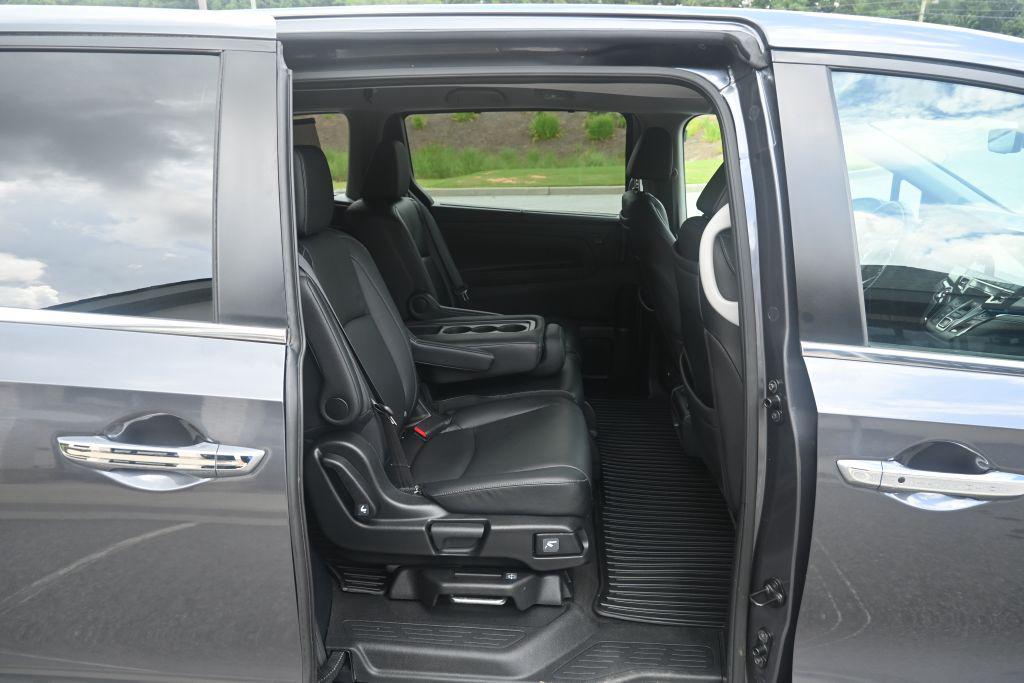 2023 Honda Odyssey - $34,800