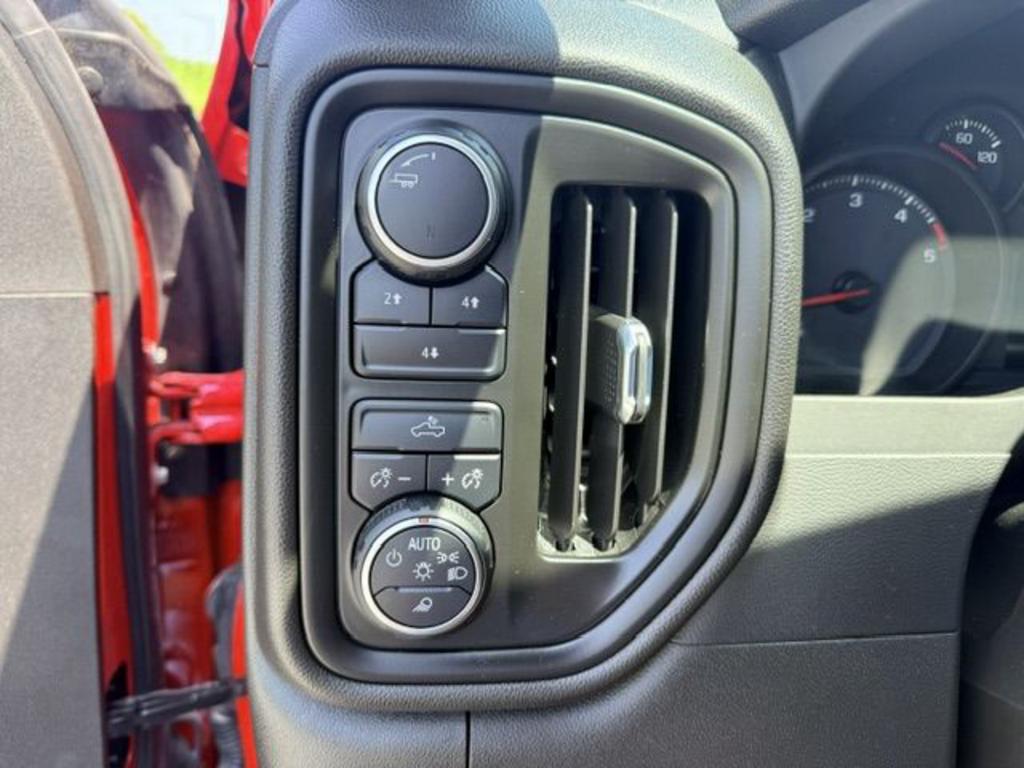 2023 Chevrolet Silverado Hd - $48,800