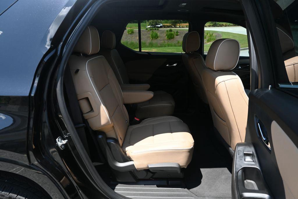 2023 Chevrolet Traverse - $32,800