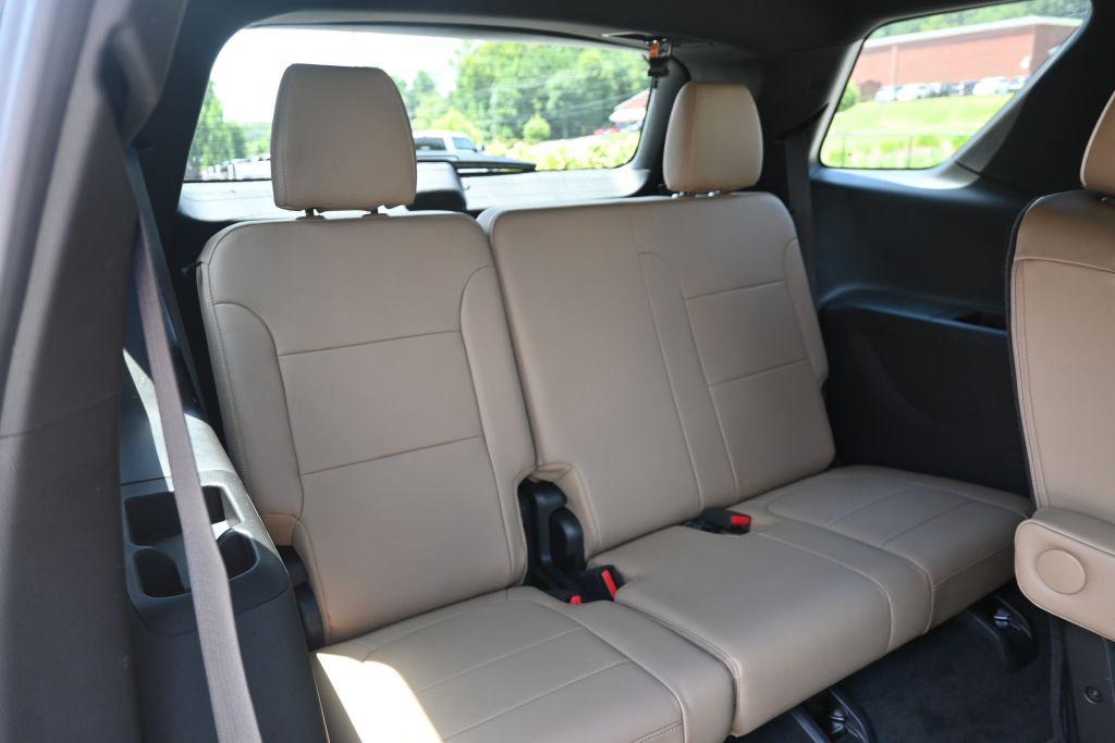 2023 Chevrolet Traverse - $32,800
