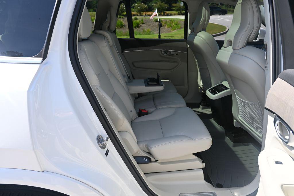 2024 Volvo XC90 - $41,500