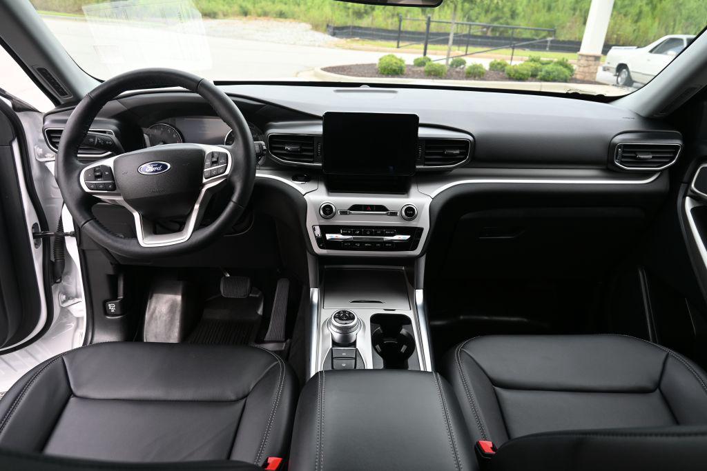 2023 Ford Explorer - $27,400