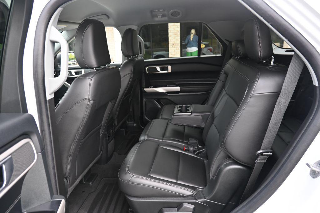 2023 Ford Explorer - $27,400