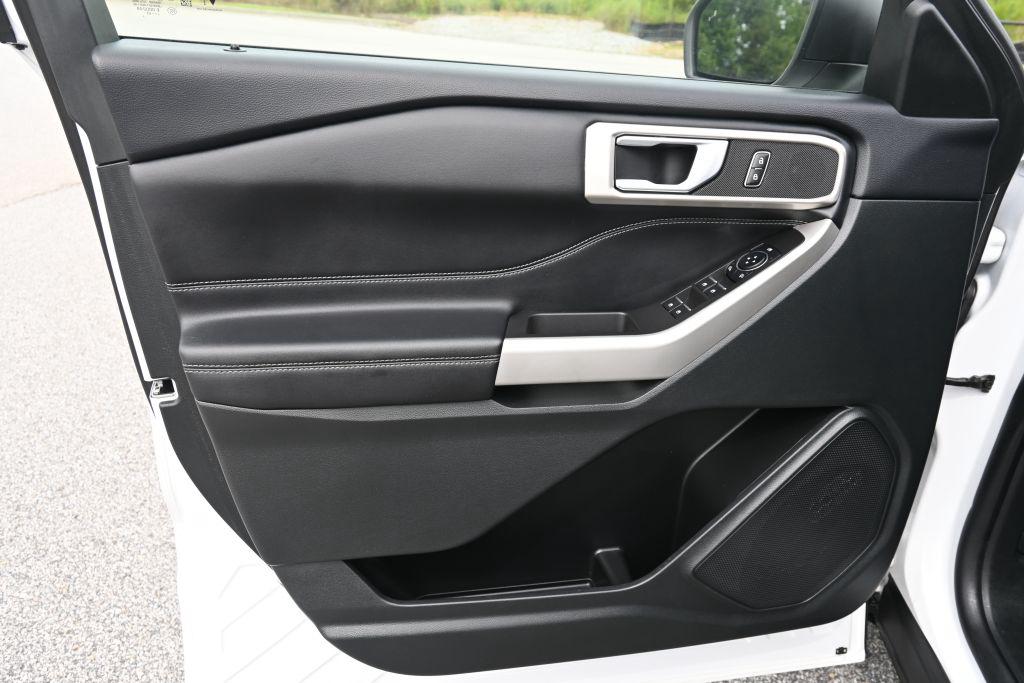 2023 Ford Explorer - $27,400