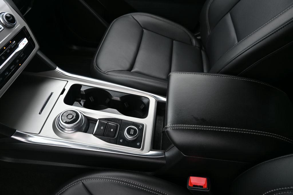 2023 Ford Explorer - $27,400