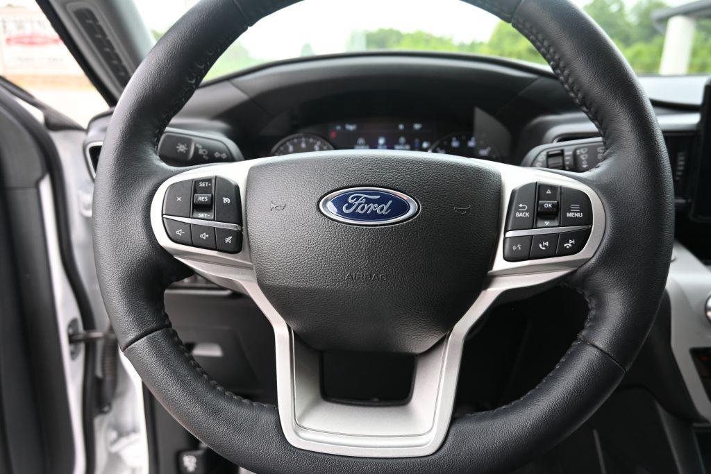 2023 Ford Explorer - $27,400