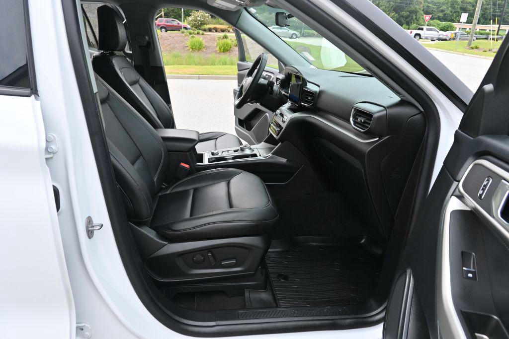 2023 Ford Explorer - $27,400
