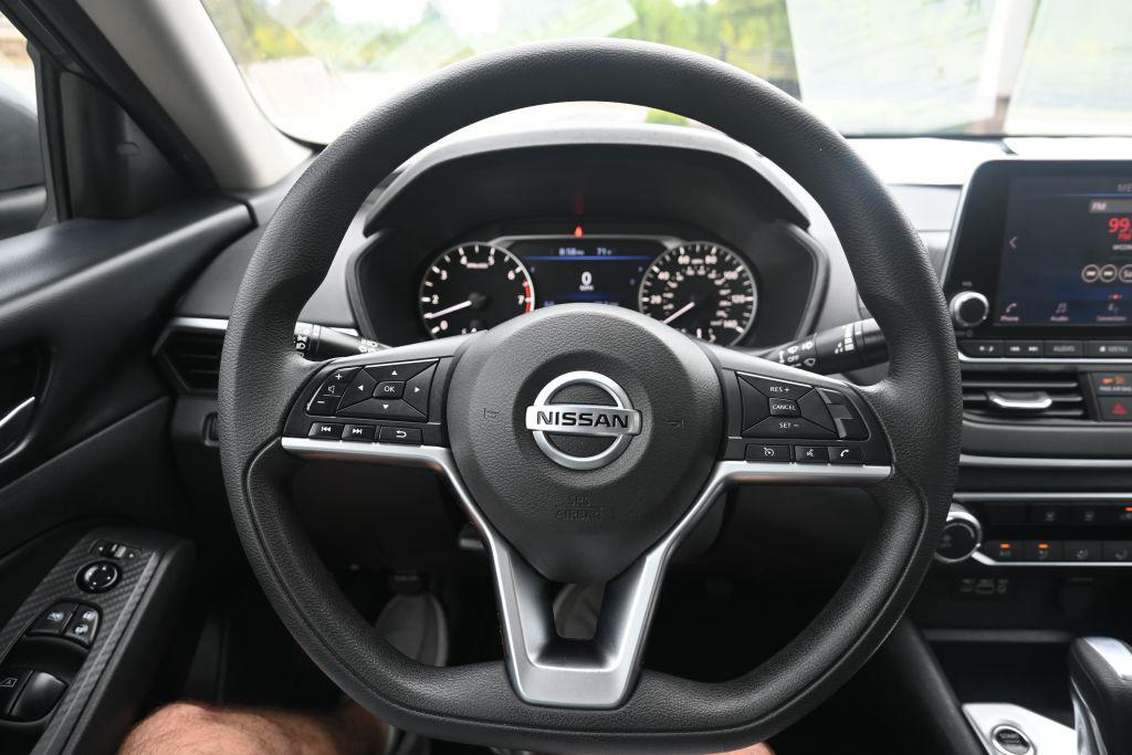 2022 Nissan Altima - $13,500