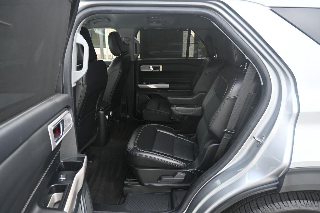 2023 Ford Explorer - $23,900