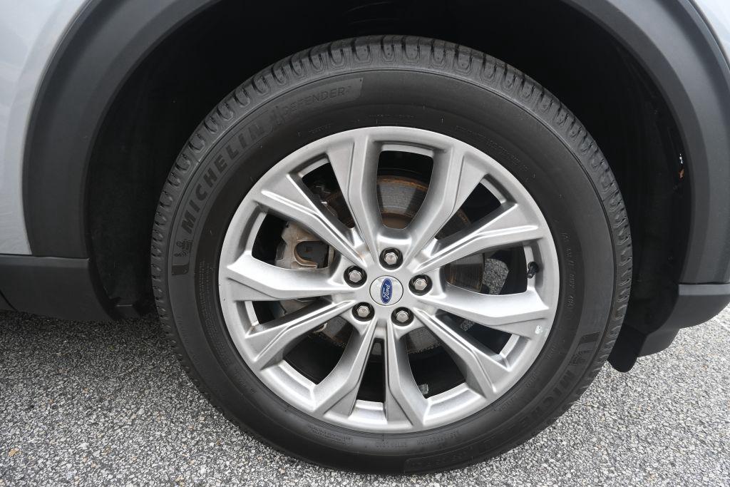 2023 Ford Explorer - $23,900