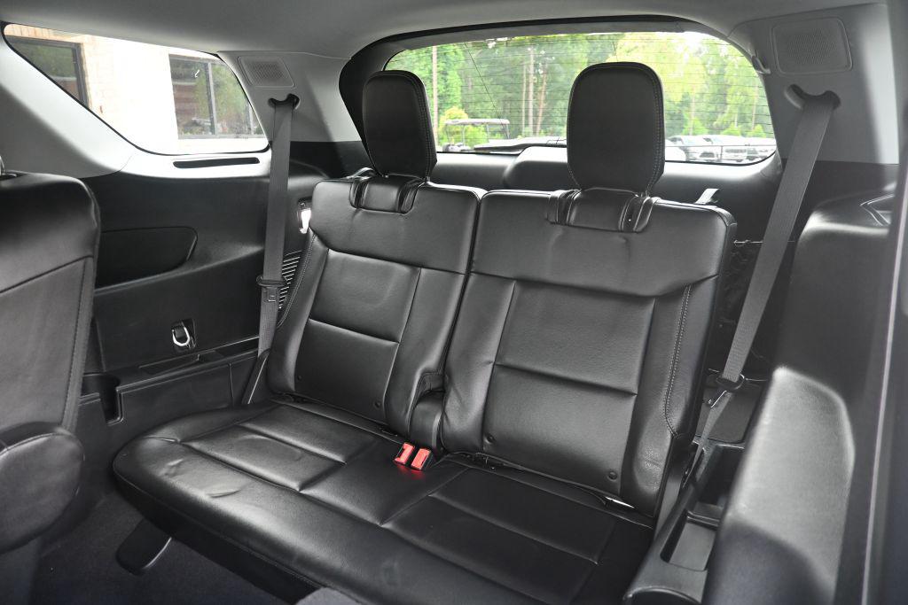 2023 Ford Explorer - $23,900