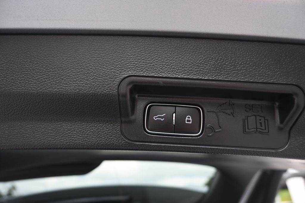 2023 Ford Explorer - $23,900