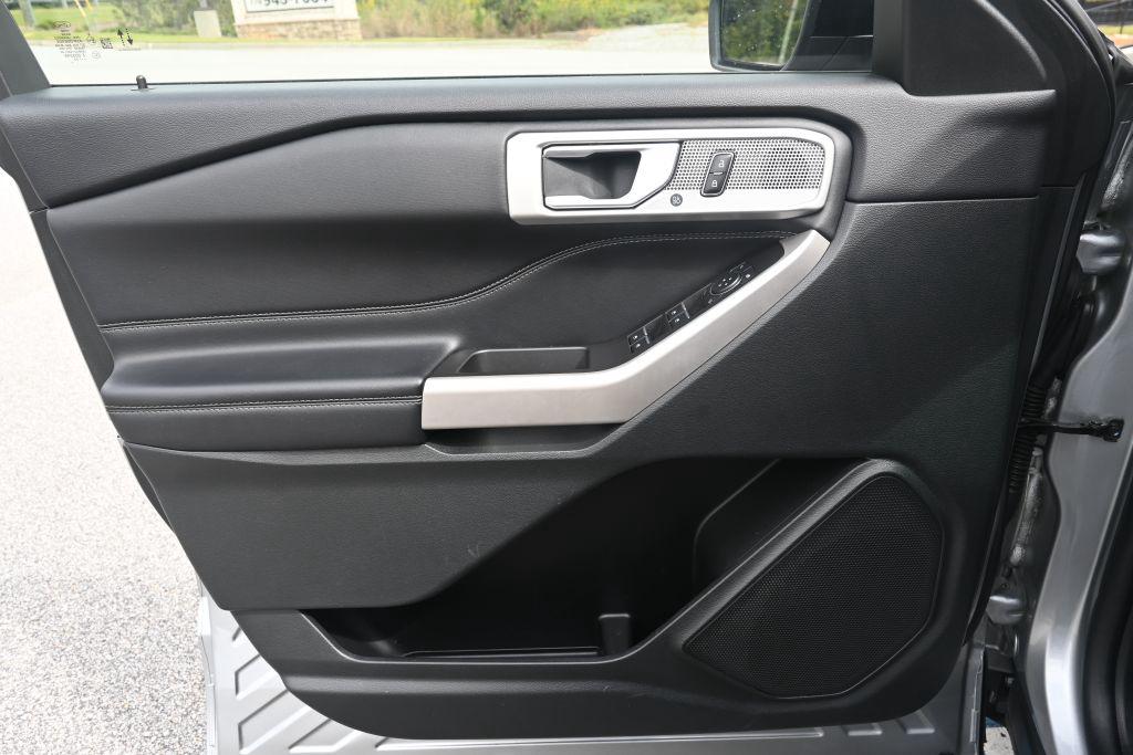 2023 Ford Explorer - $23,900