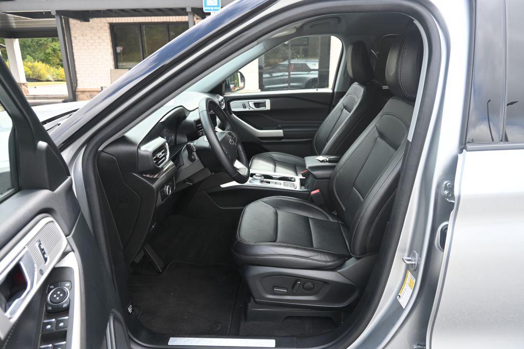 2023 Ford Explorer - $23,900