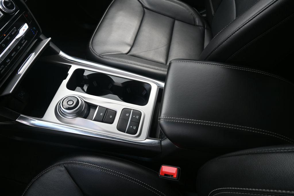 2023 Ford Explorer - $23,900