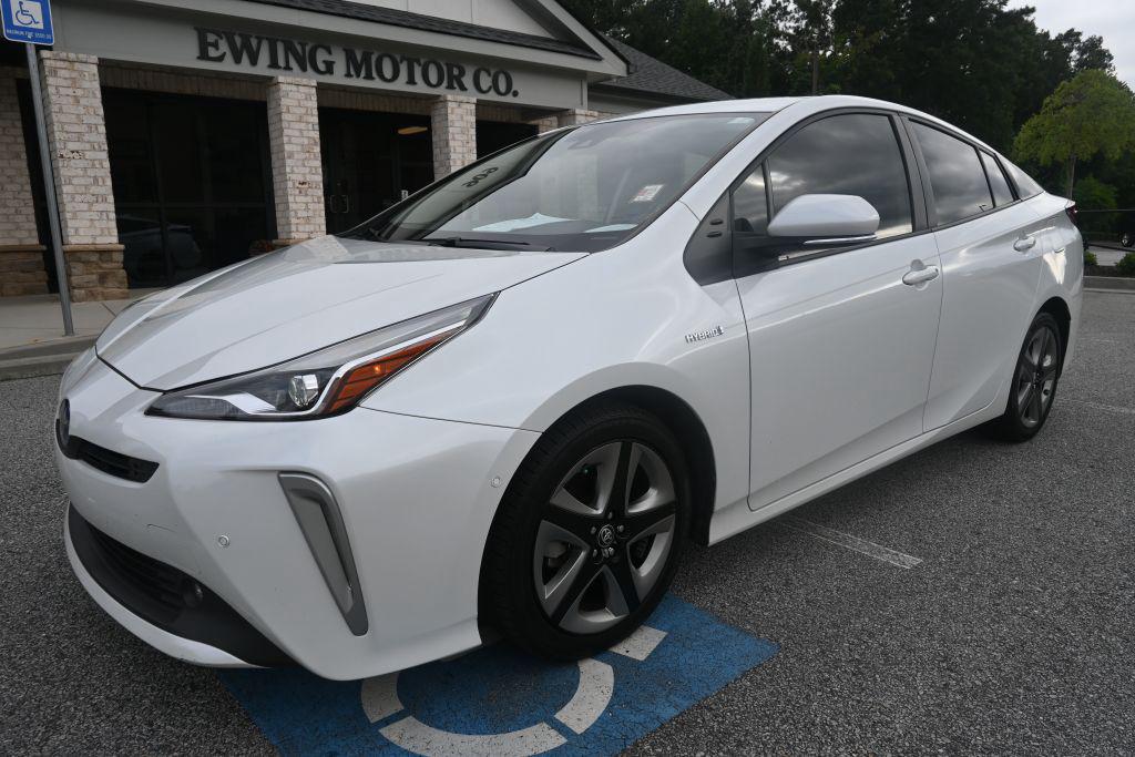 2022 Toyota Prius - $27,950