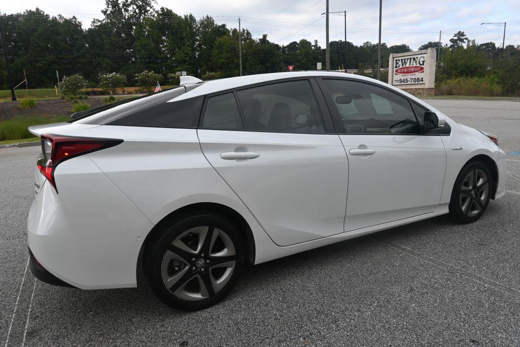 2022 Toyota Prius - $27,950