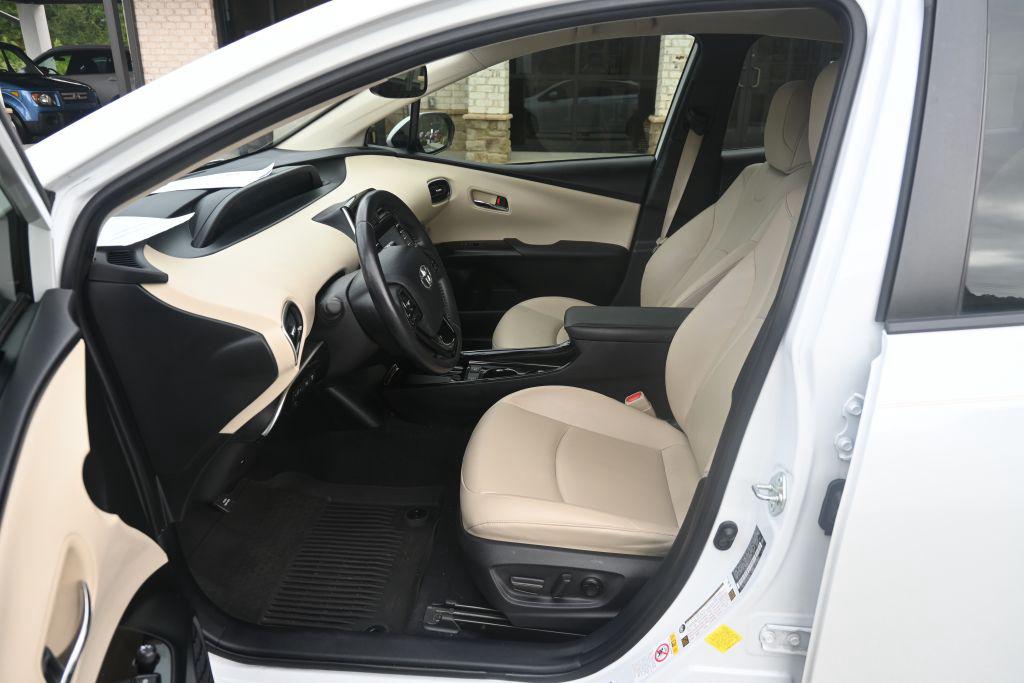 2022 Toyota Prius - $27,950