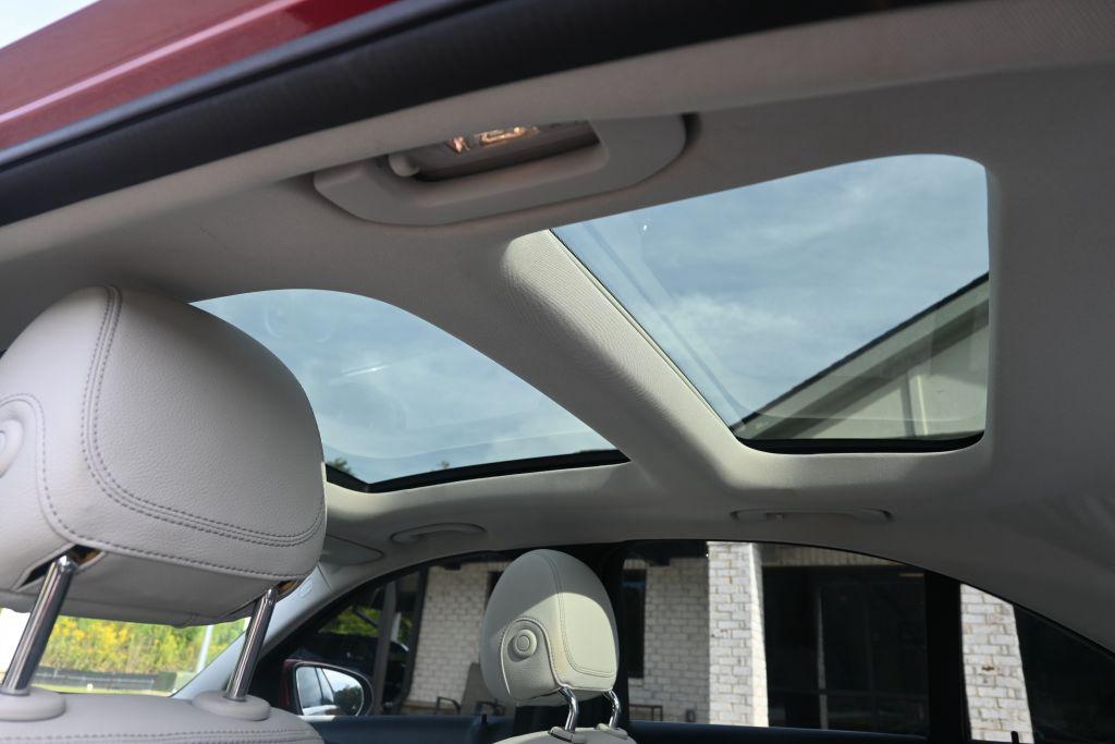 2018 Mercedes-Benz C-Class - $15,500