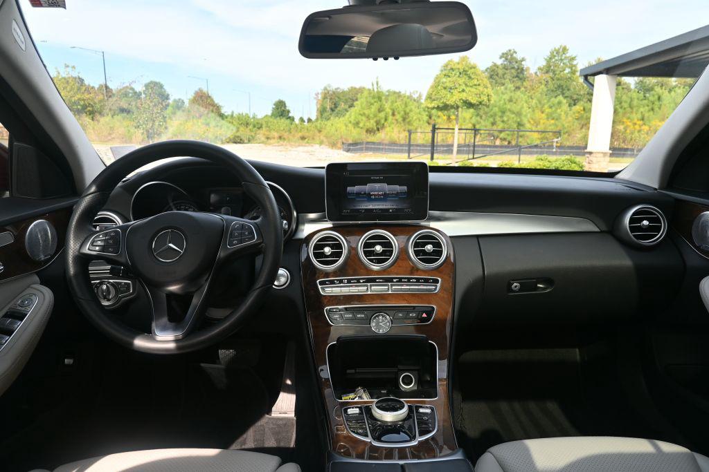 2018 Mercedes-Benz C-Class - $15,500