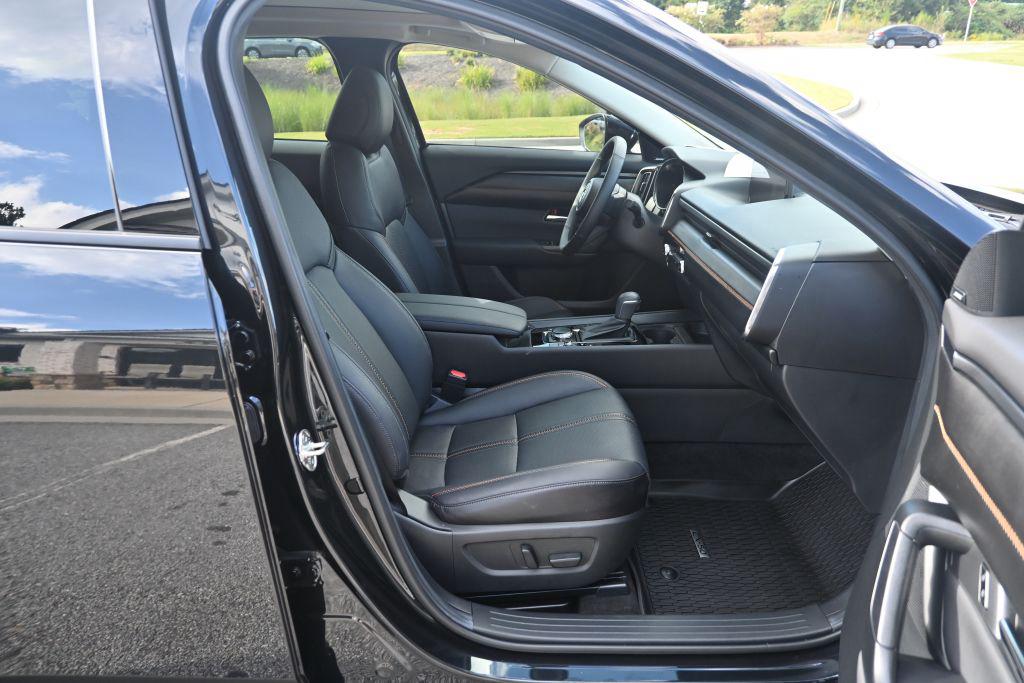 2025 MAZDA CX-5 - $32,800