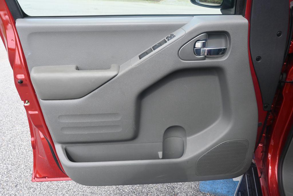 2017 Nissan Frontier - $17,800