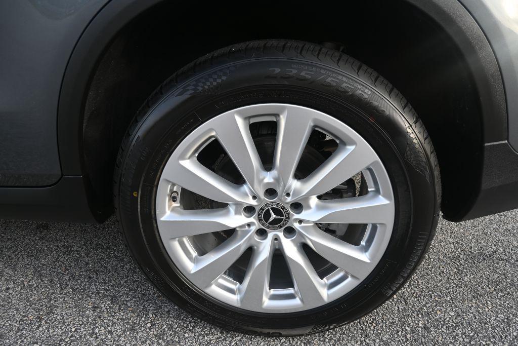 2021 Mercedes-Benz C-Class - $28,800