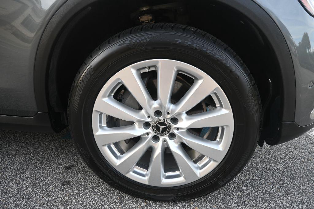 2021 Mercedes-Benz C-Class - $28,800