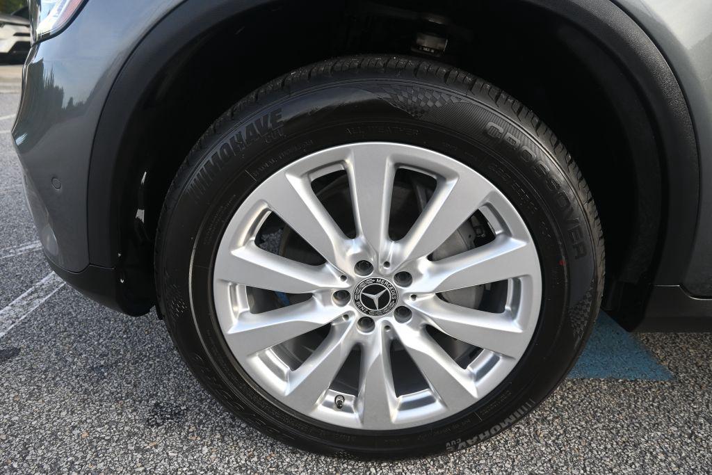 2021 Mercedes-Benz C-Class - $28,800