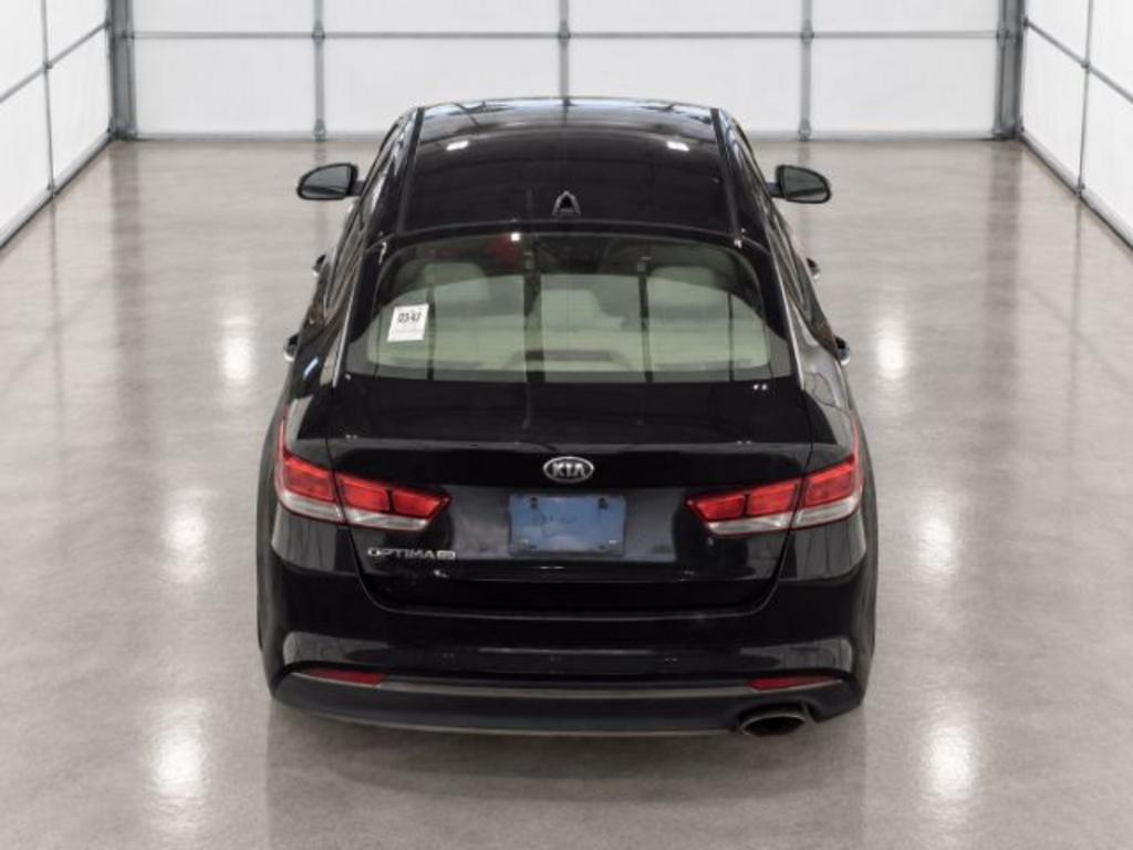 2017 Kia Optima - $9,900