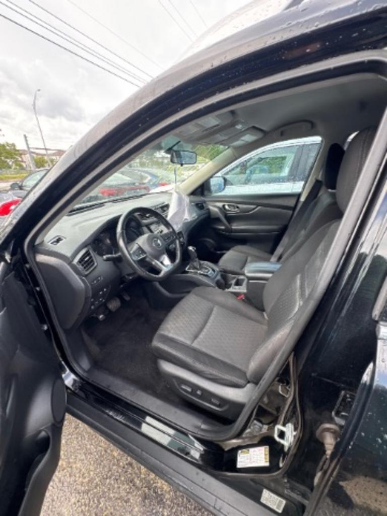 2018 Nissan Rogue - $11,800