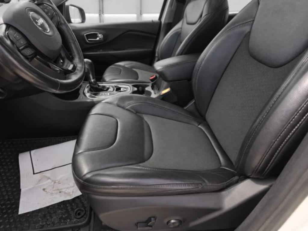 2019 Jeep Cherokee - $13,800