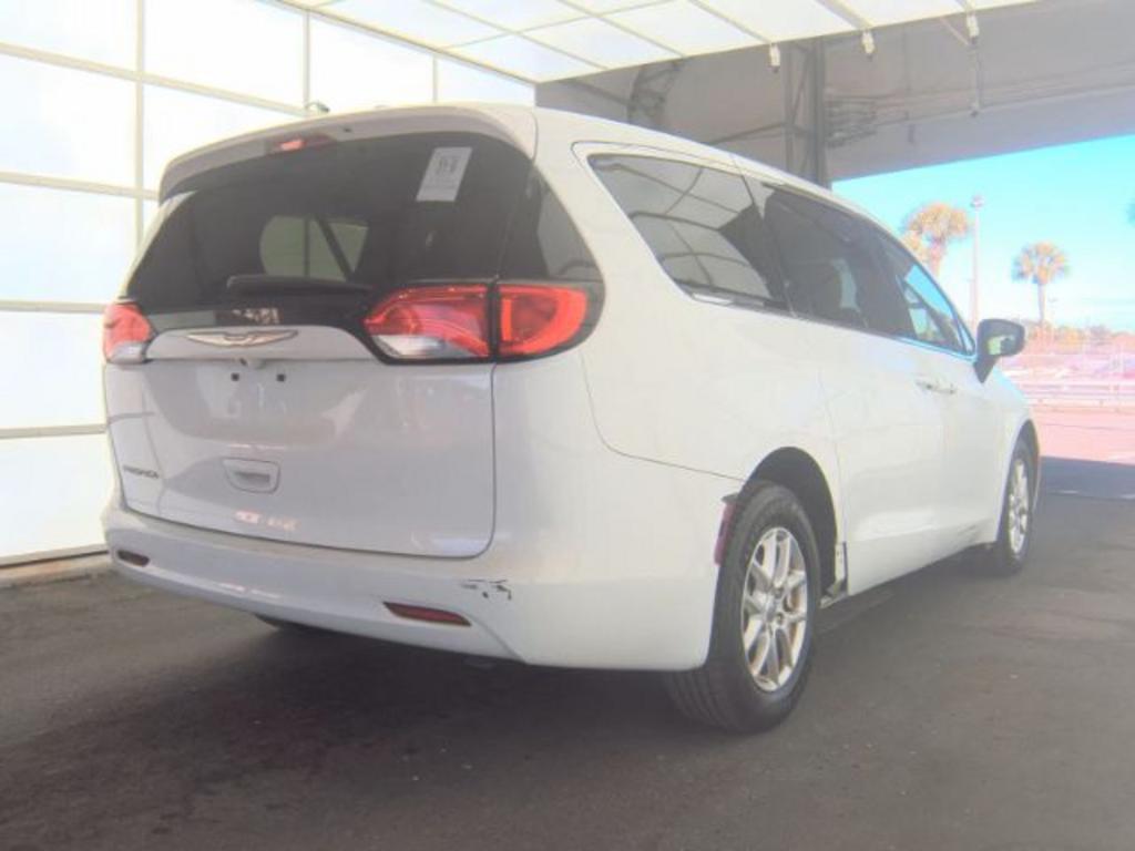 2017 Chrysler Pacifica - $12,800