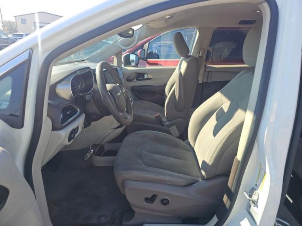 2017 Chrysler Pacifica - $12,800