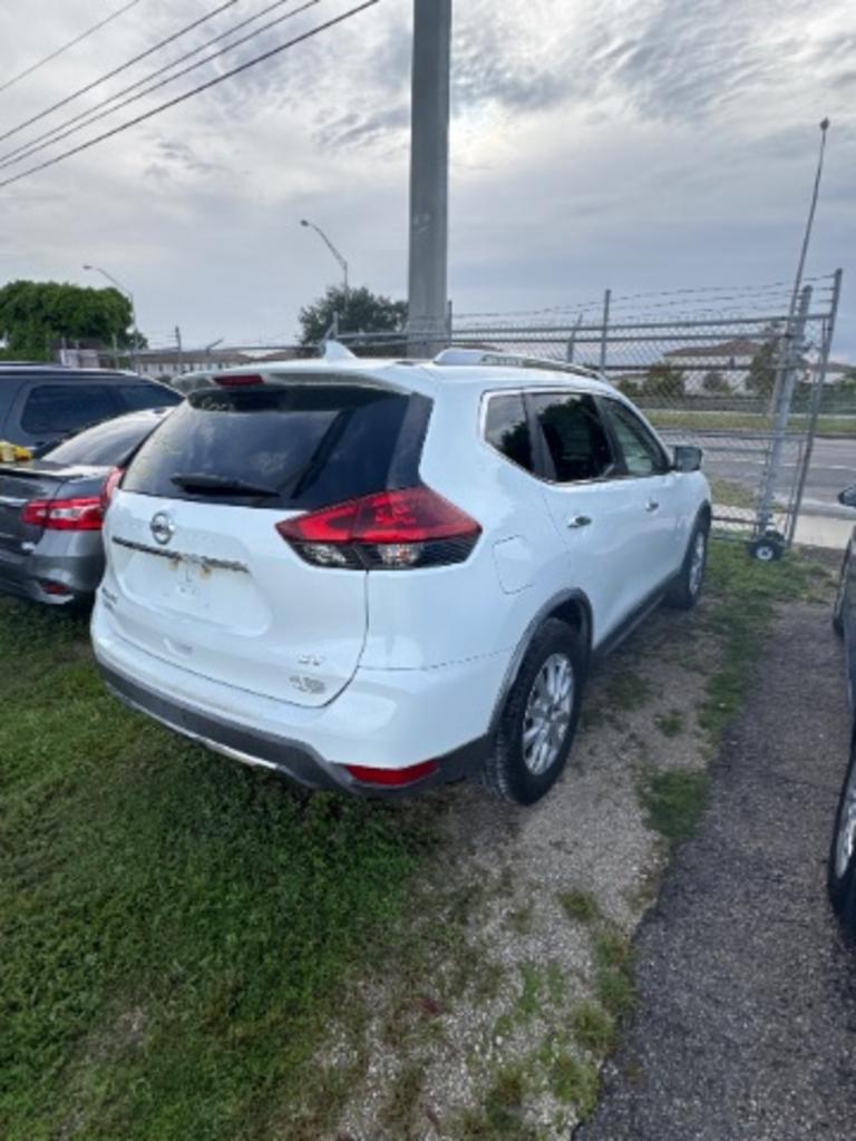 2018 Nissan Rogue - $12,800