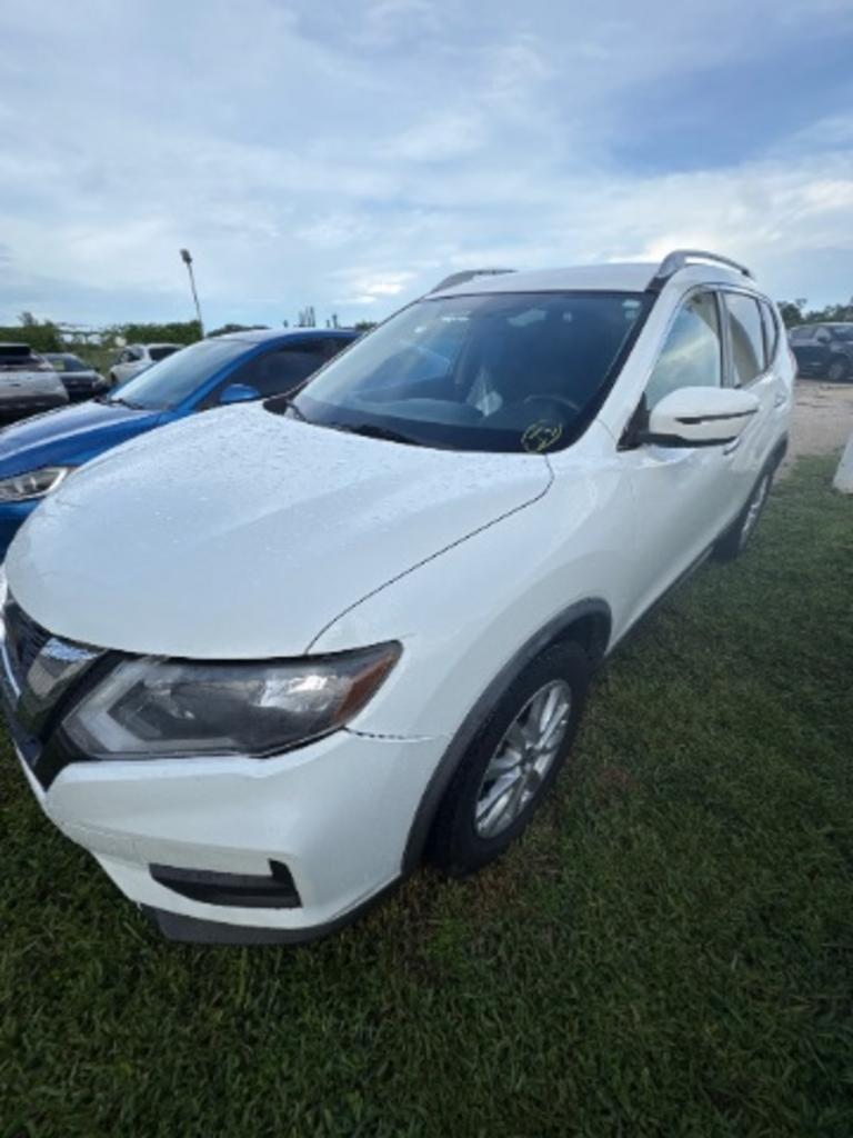 2018 Nissan Rogue - $12,800