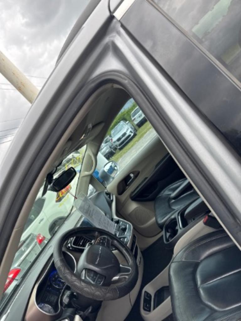 2017 Chrysler Pacifica - $13,800