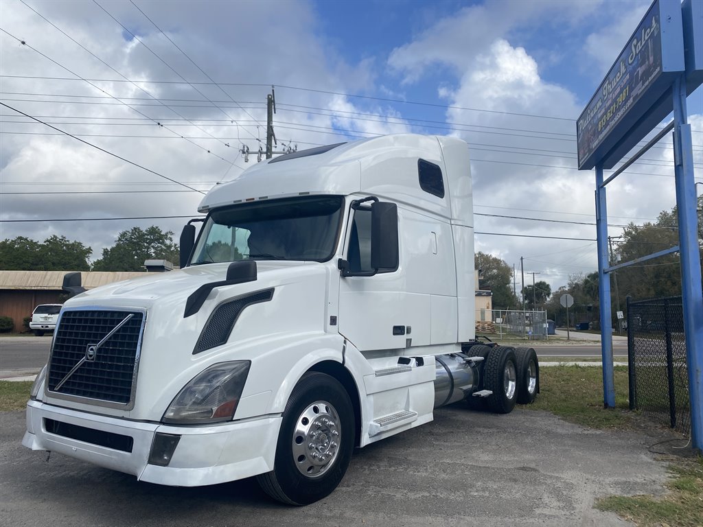 2015 Volvo VNL