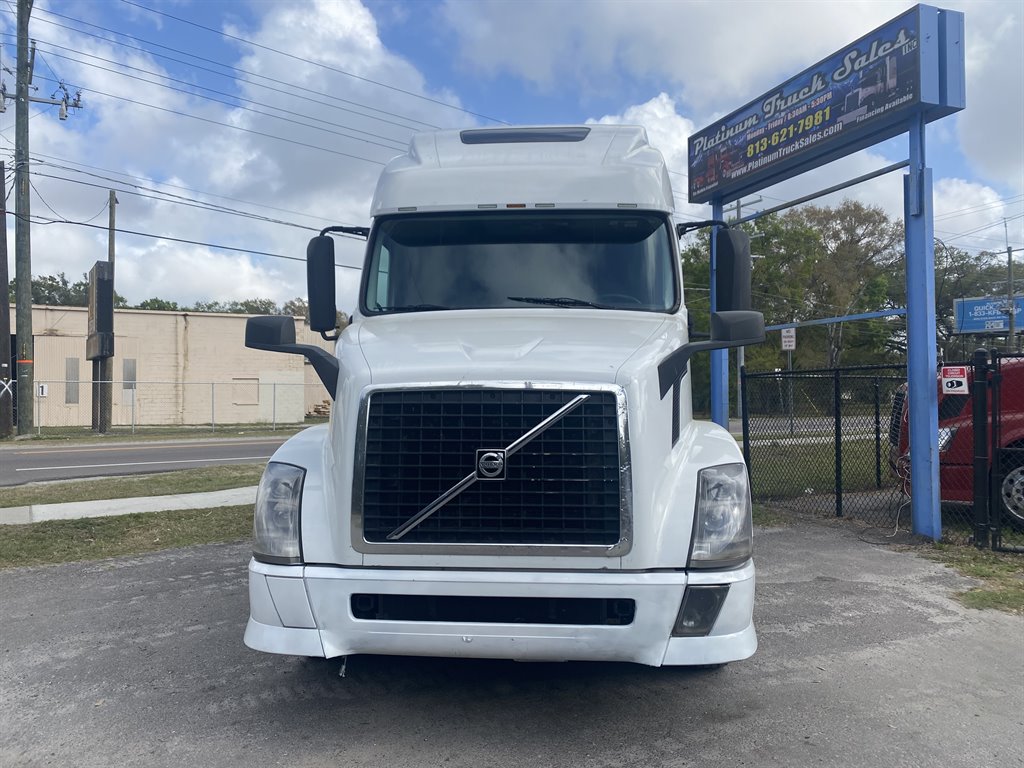 2015 Volvo VNL