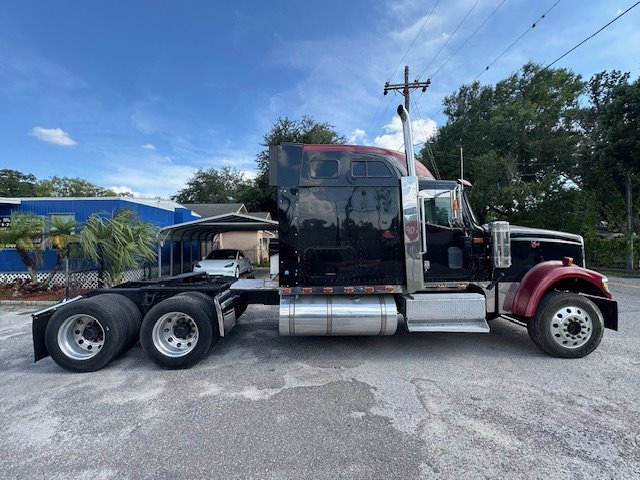 2000 International 9200