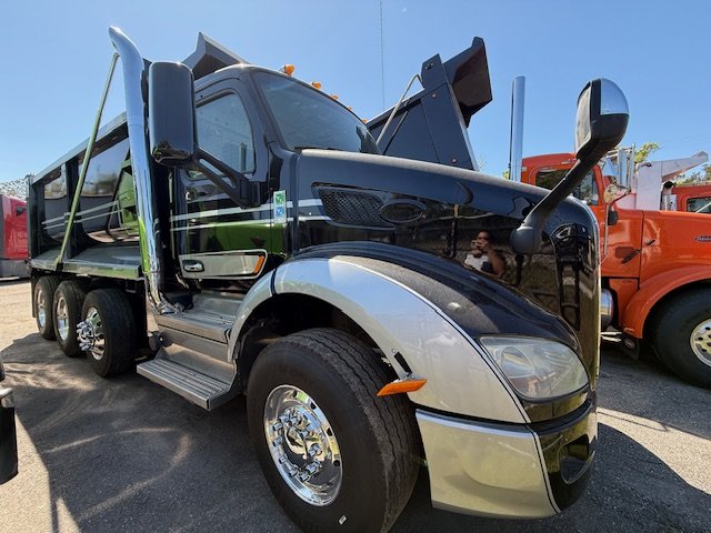 2018 Peterbilt 579