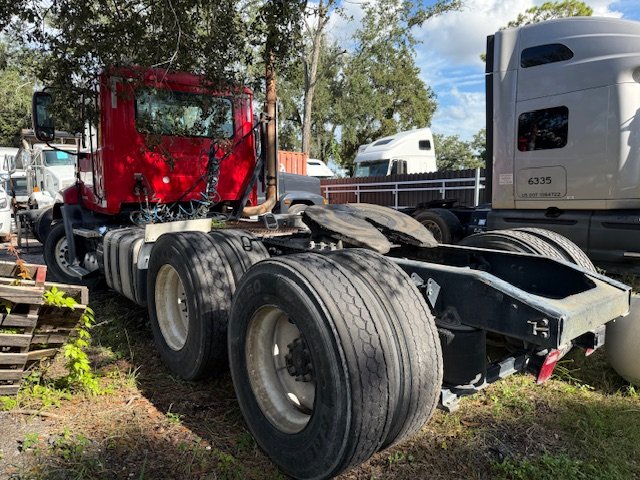 2013 Mack CXU
