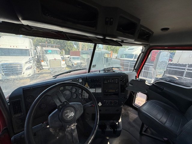 2013 Mack CXU