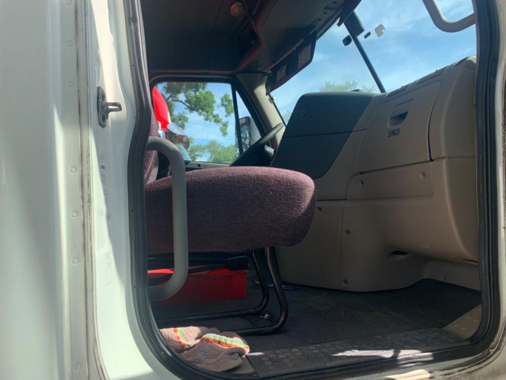 2016 Freightliner Cascadia