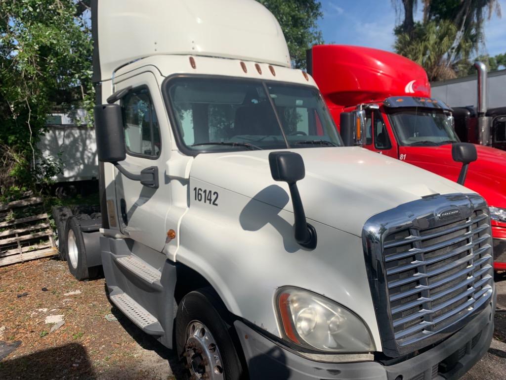 2016 Freightliner Cascadia