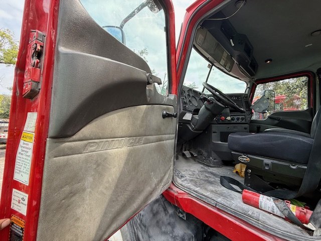 2013 Mack R Model